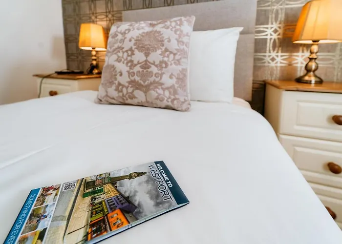 Plougastel House B&B 웨스트포트